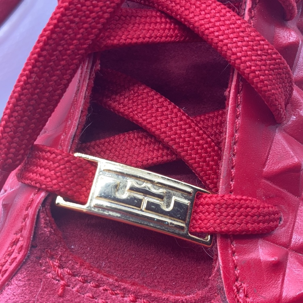 Nike Lebron XIII Lifestyle Mid Top Sneakers Shoes Gym Red Gold Men's Siz… - Picture 11 of 17